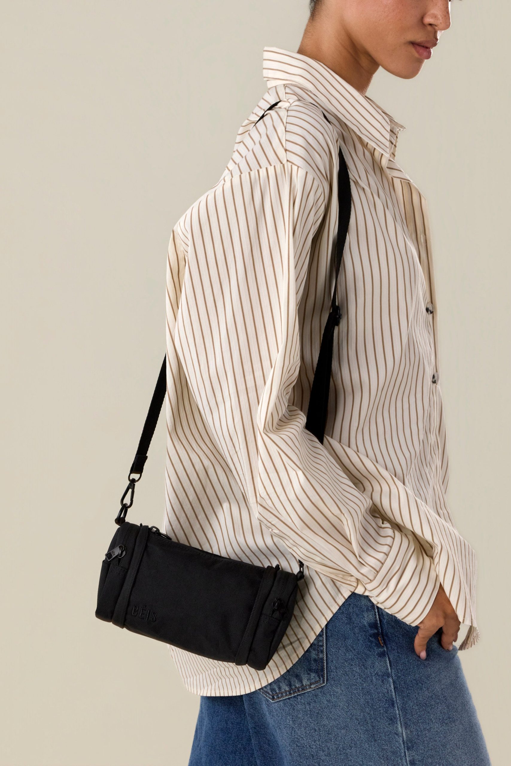 The Expandable Crossbody Charm in Black - Image 4