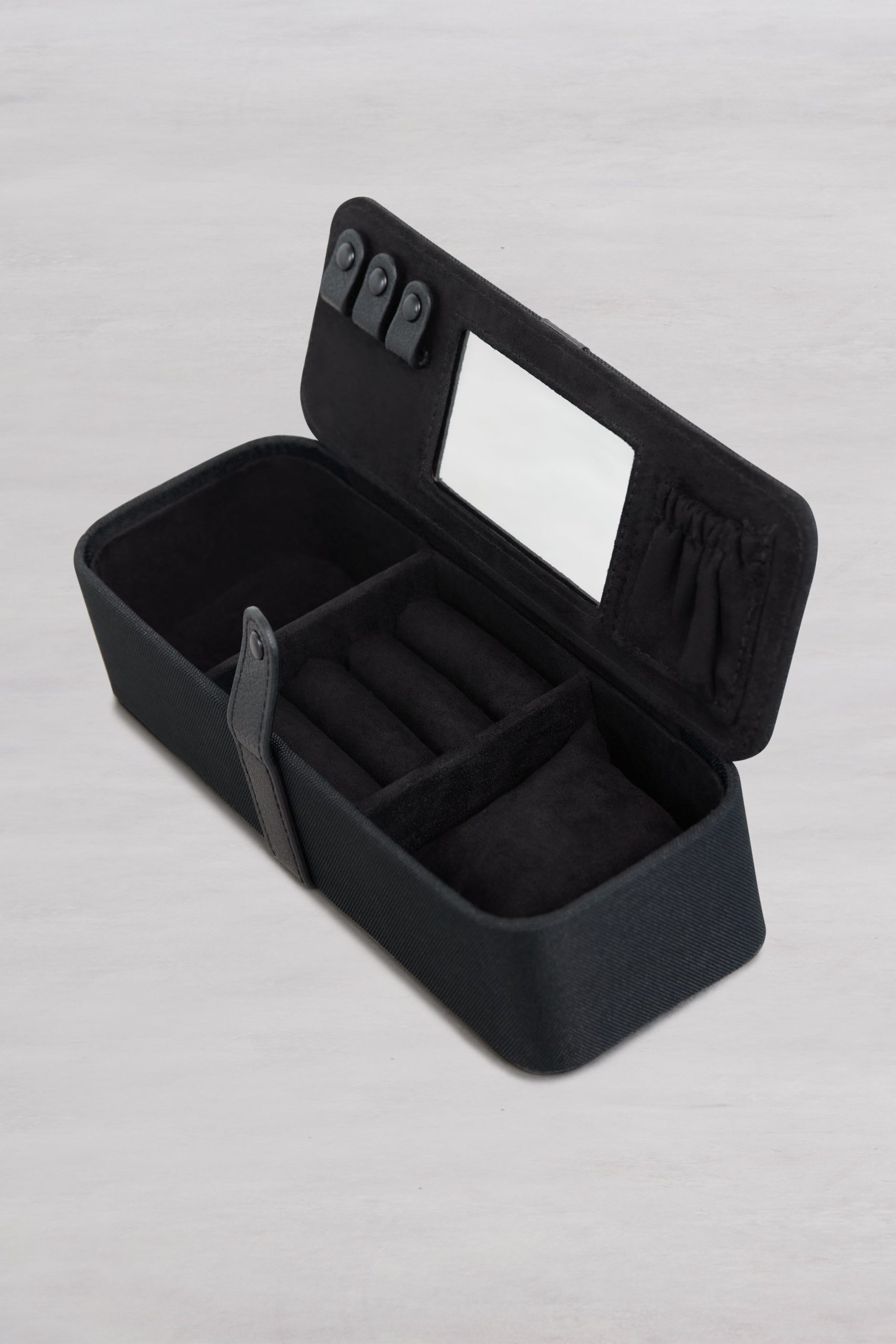 The Jewelry Case in Black - Image 2
